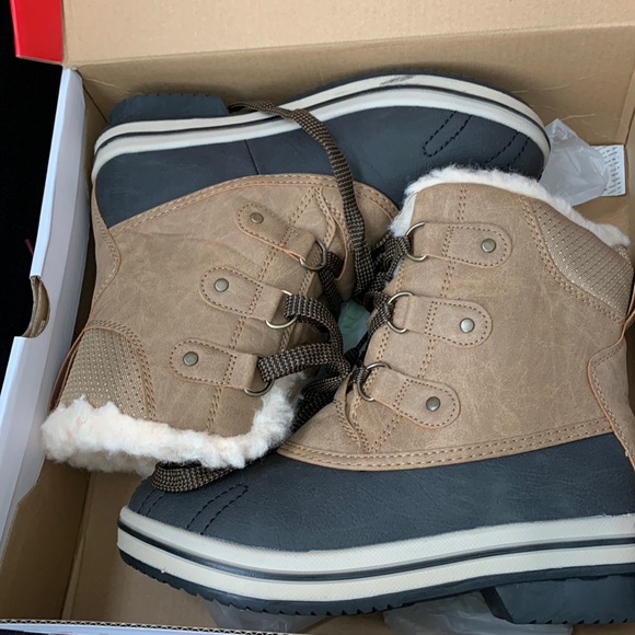 Paws Shoes - PAWS GINNIE BOOTS size 7